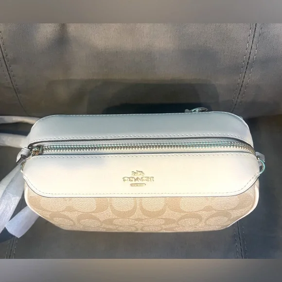 Coach Light Khaki Chalk Bennett Shoulder and or Crossbody bag new - Picture 2 of 12